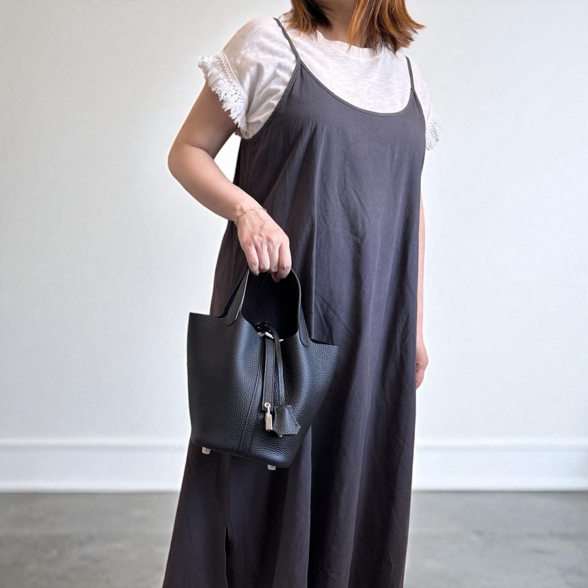 101 本革ピコタンハンドバッグ Sサイズ ブラック / シンプルで流行に左右されないデザイン ルビリア