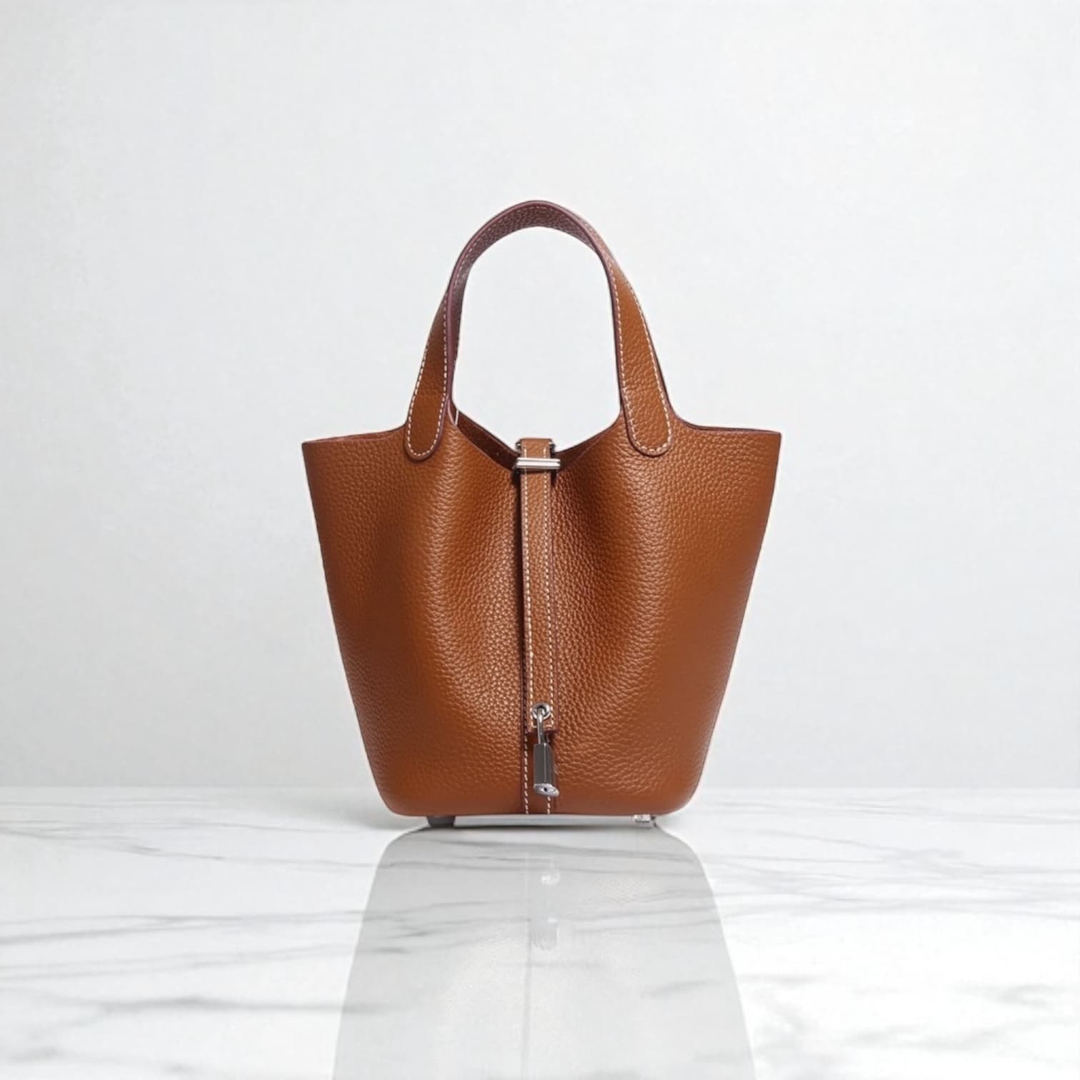 101 本革ピコタンハンドバッグ Sサイズ ブラウン / シンプルで流行に左右されないデザイン ルビリア