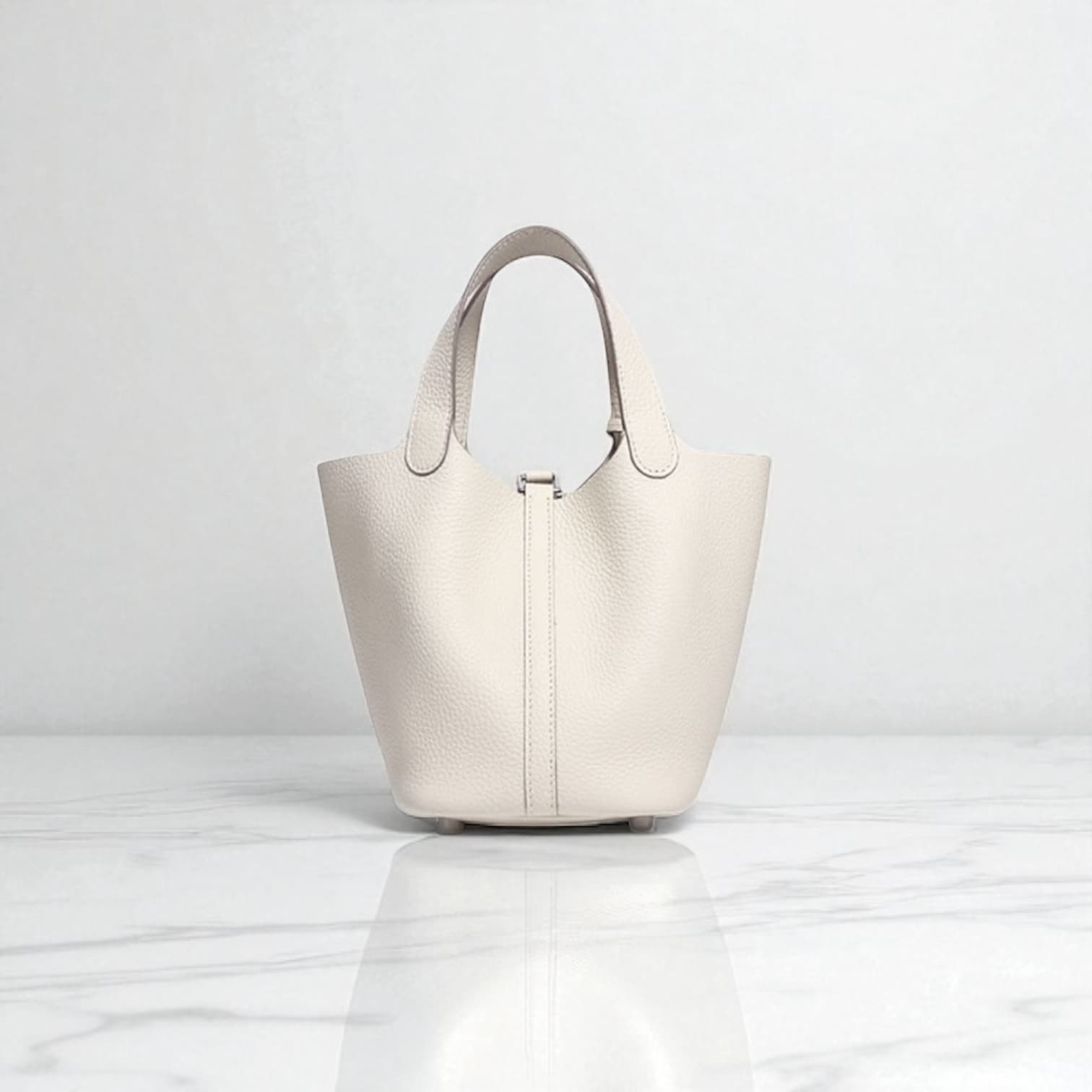 101 本革ピコタンハンドバッグ Sサイズ ホワイト / シンプルで流行に左右されないデザイン ルビリア