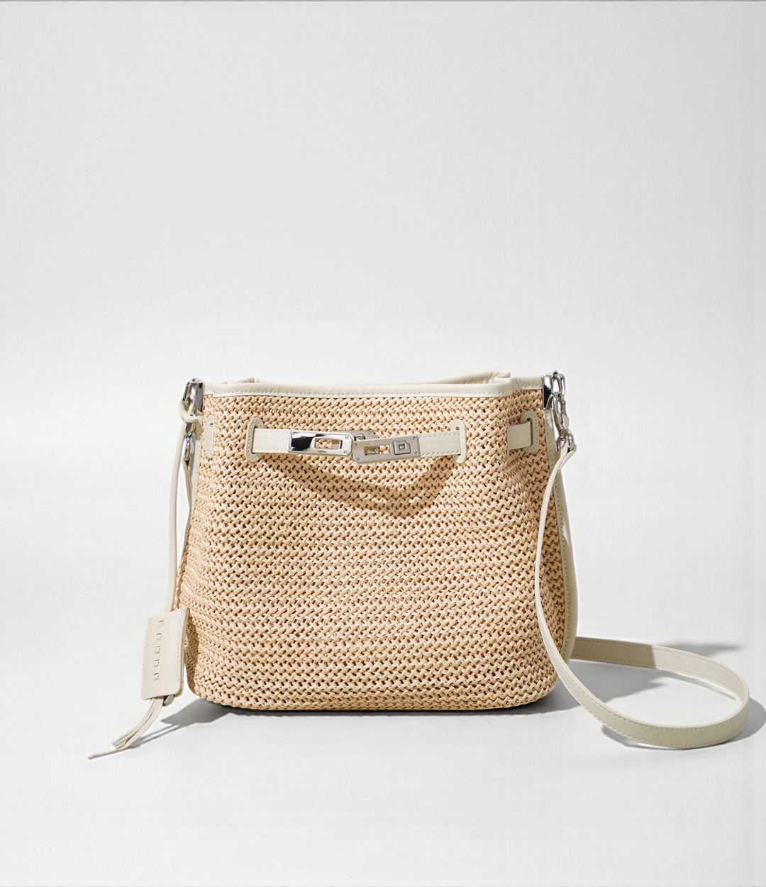 本革ベルトストローバッグ|WHITE| 上品な大人の夏バッグ|返品無料・LINEクーポン【LUVILIA公式】