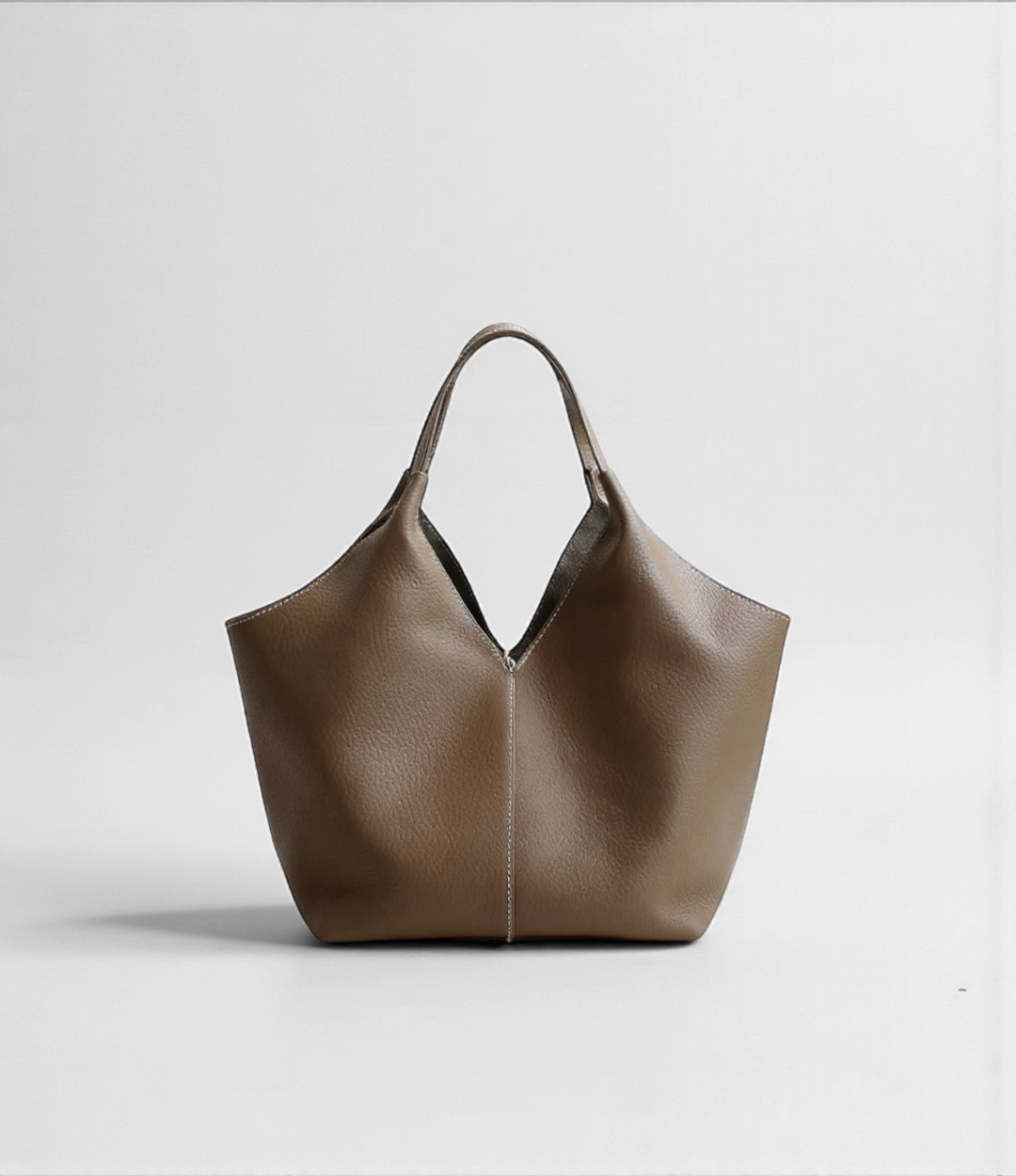 本革ショッパートートバッグ|BEIGE | 上質レザー×軽量×2WAY|即納・返品無料【LUVILIA公式】