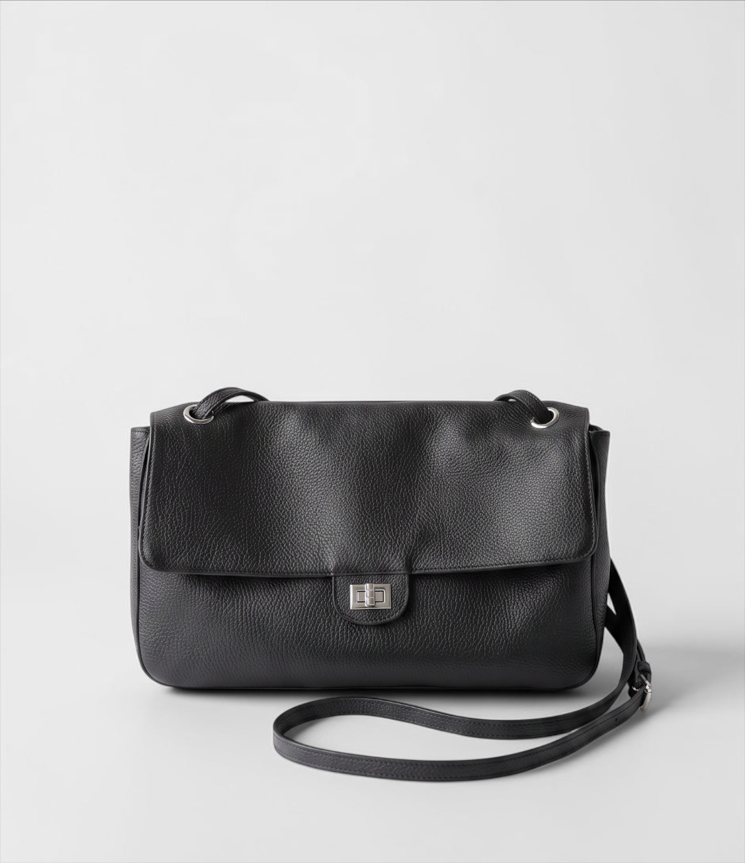 630 牛革フラップ2WAYショルダーバッグM BLACK|シルバー金具の上品バッグ