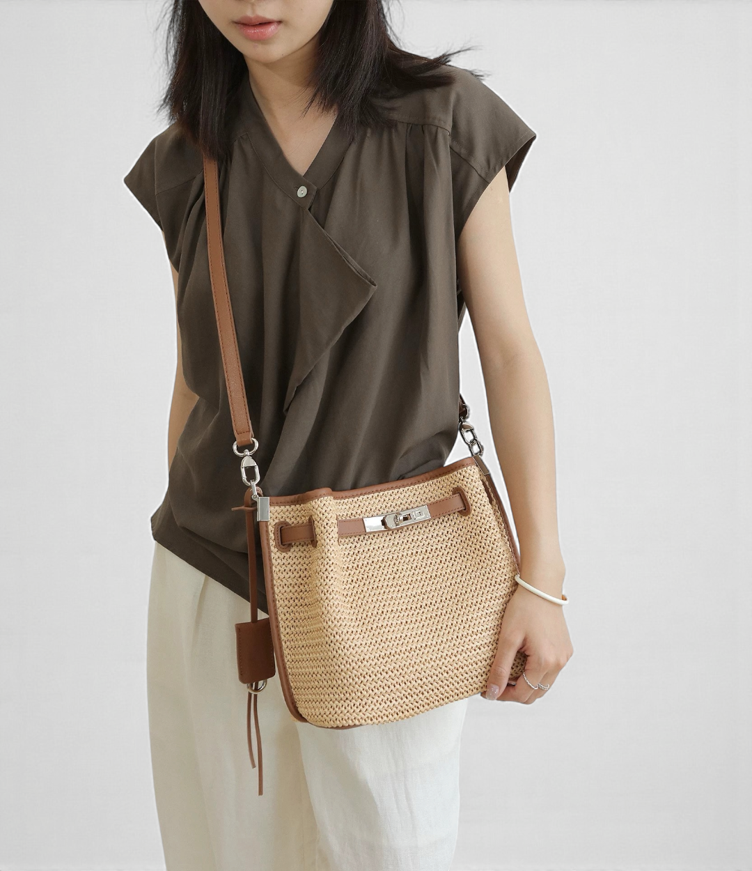 本革ベルトストローバッグ|BROWN |上品な大人の夏バッグ|返品無料・LINEクーポン【LUVILIA公式】
