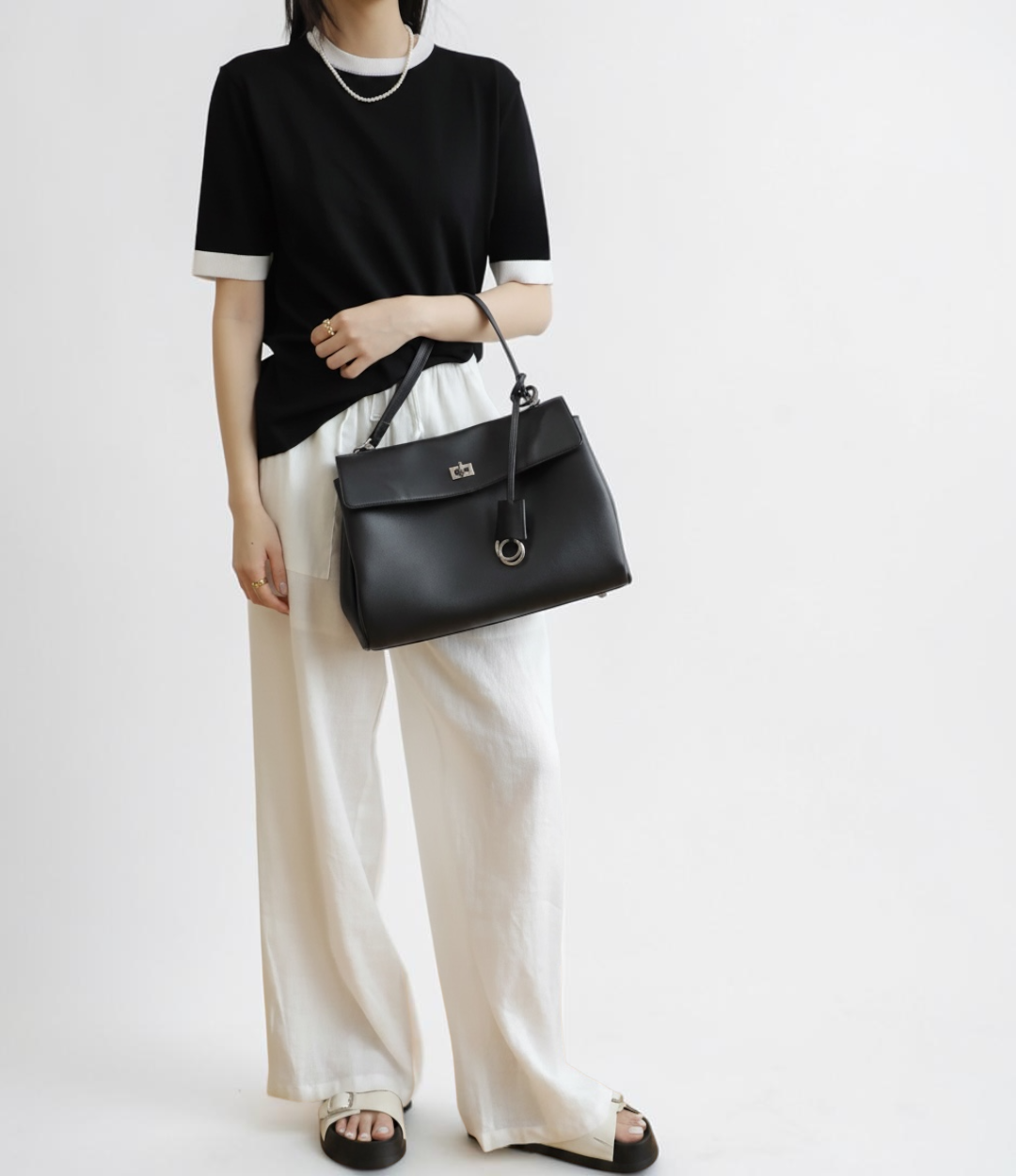 545 本革OHフラップバッグ / BLACK A4対応 2WAY 大人上品通勤バッグ ルビリア LUVILIA