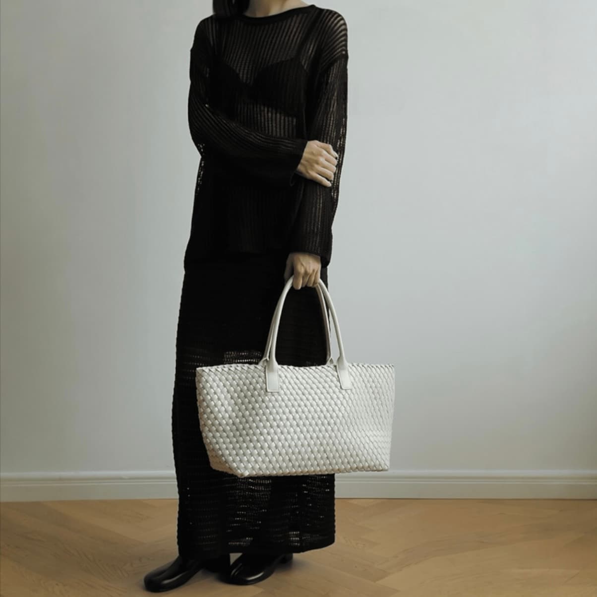 467 本革ICラージトート WHITE 大容量 A4対応 編み込み 通勤バッグ LUVILIA