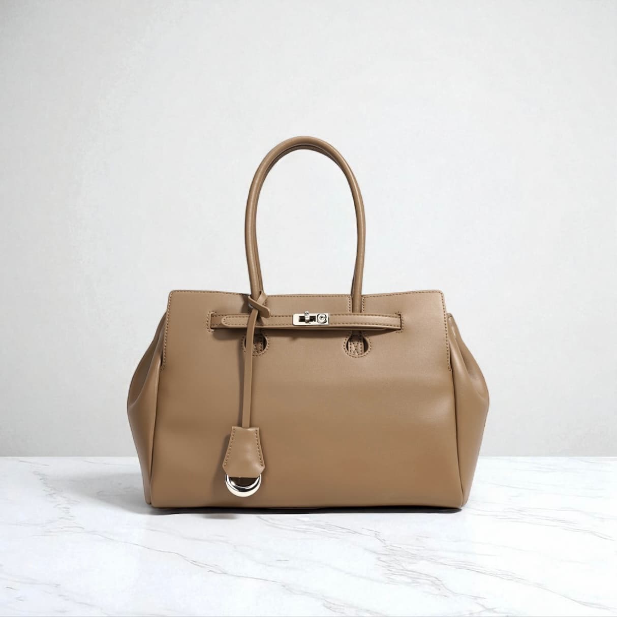 lv488 本革FBトートバッグ ベージュ|上質レザー×収納力抜群 ルビリア