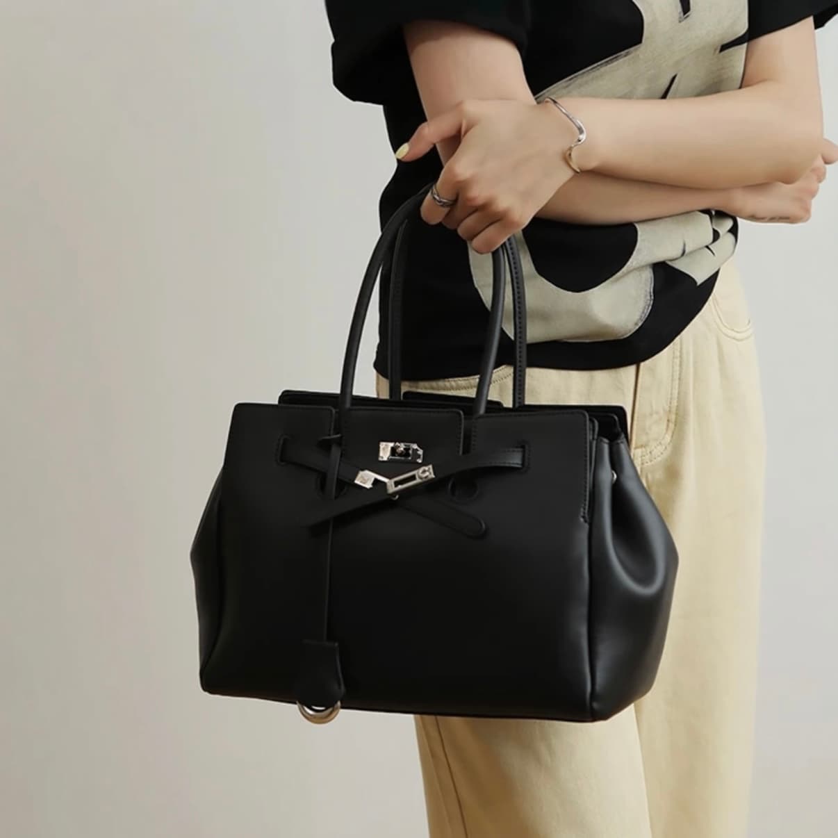 lv488 本革FBトートバッグ ブラック|上質レザー×収納力抜群 ルビリア