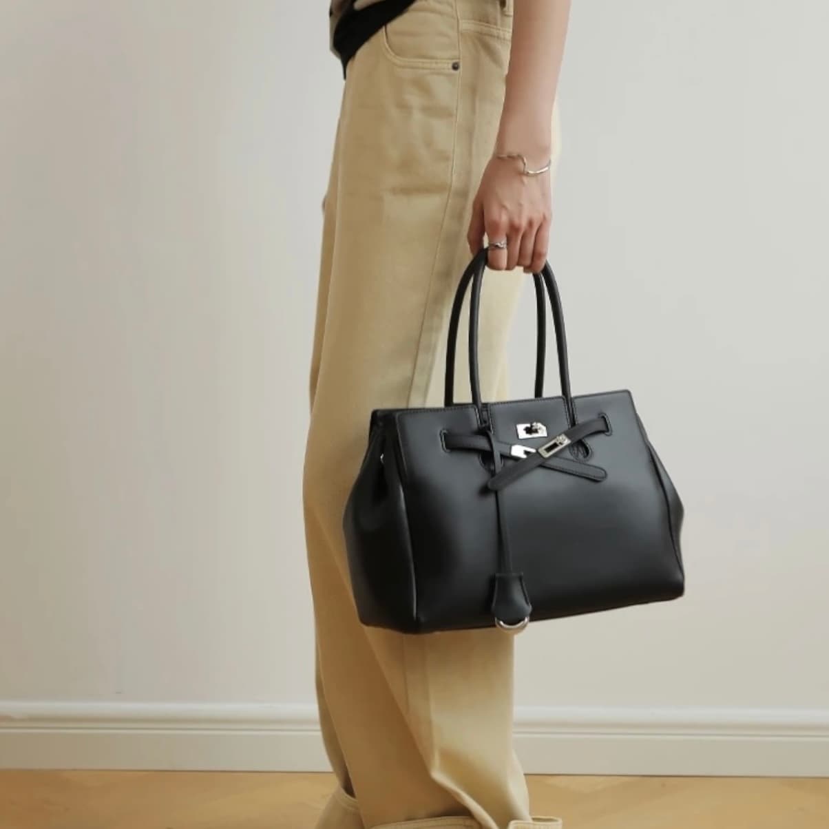 lv488 本革FBトートバッグ ブラック|上質レザー×収納力抜群 ルビリア