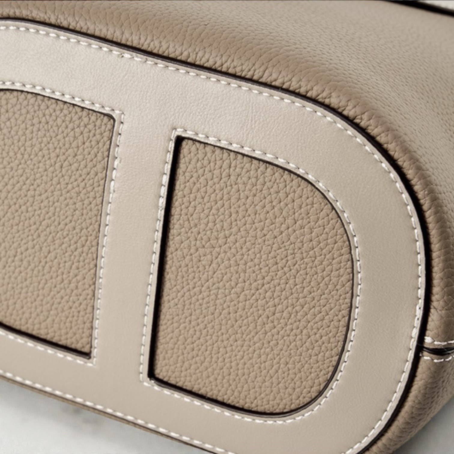 577 本革OVALハンドルバケットバッグ ベージュ 楕円ハンドルが映えるきちんとバッグ ルビリア