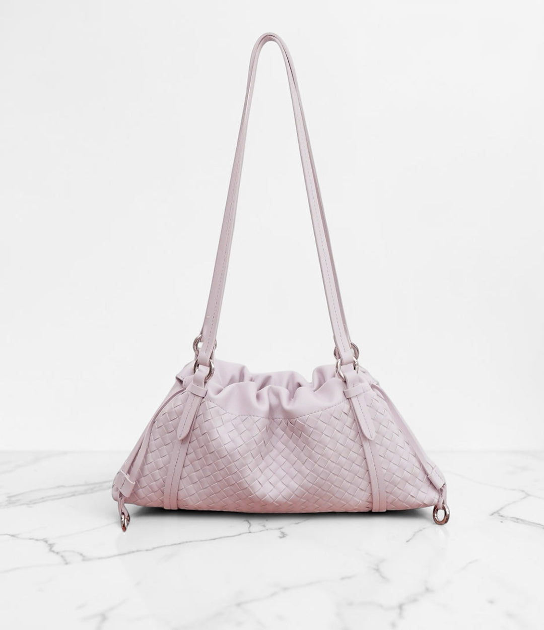 本革編み込み巾着ロングハンドルバッグ S.PINK 上品な横長フォルムの軽量レザーバッグ LUVILIA ルビリア