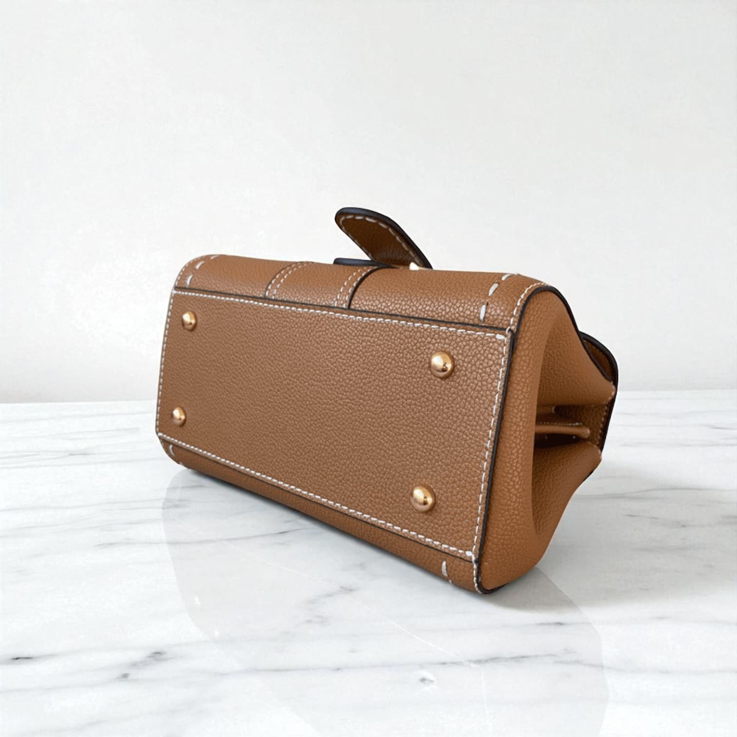 310 牛革TOP“H”ステッチバッグ Sサイズ|休日にもフォーマルにも映える上質レザー/BROWN