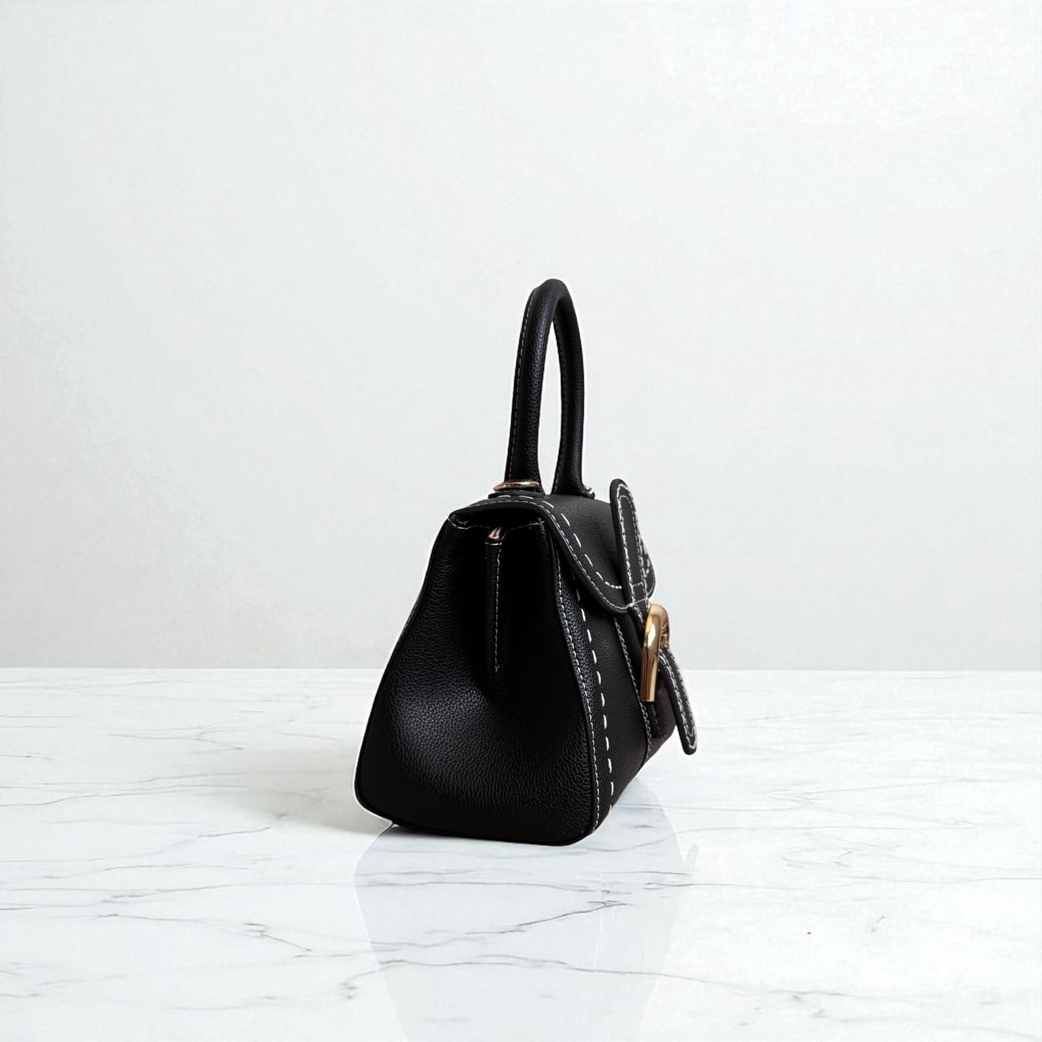 310 牛革TOP“H”ステッチバッグ Sサイズ|休日にもフォーマルにも映える上質レザー/BLACK