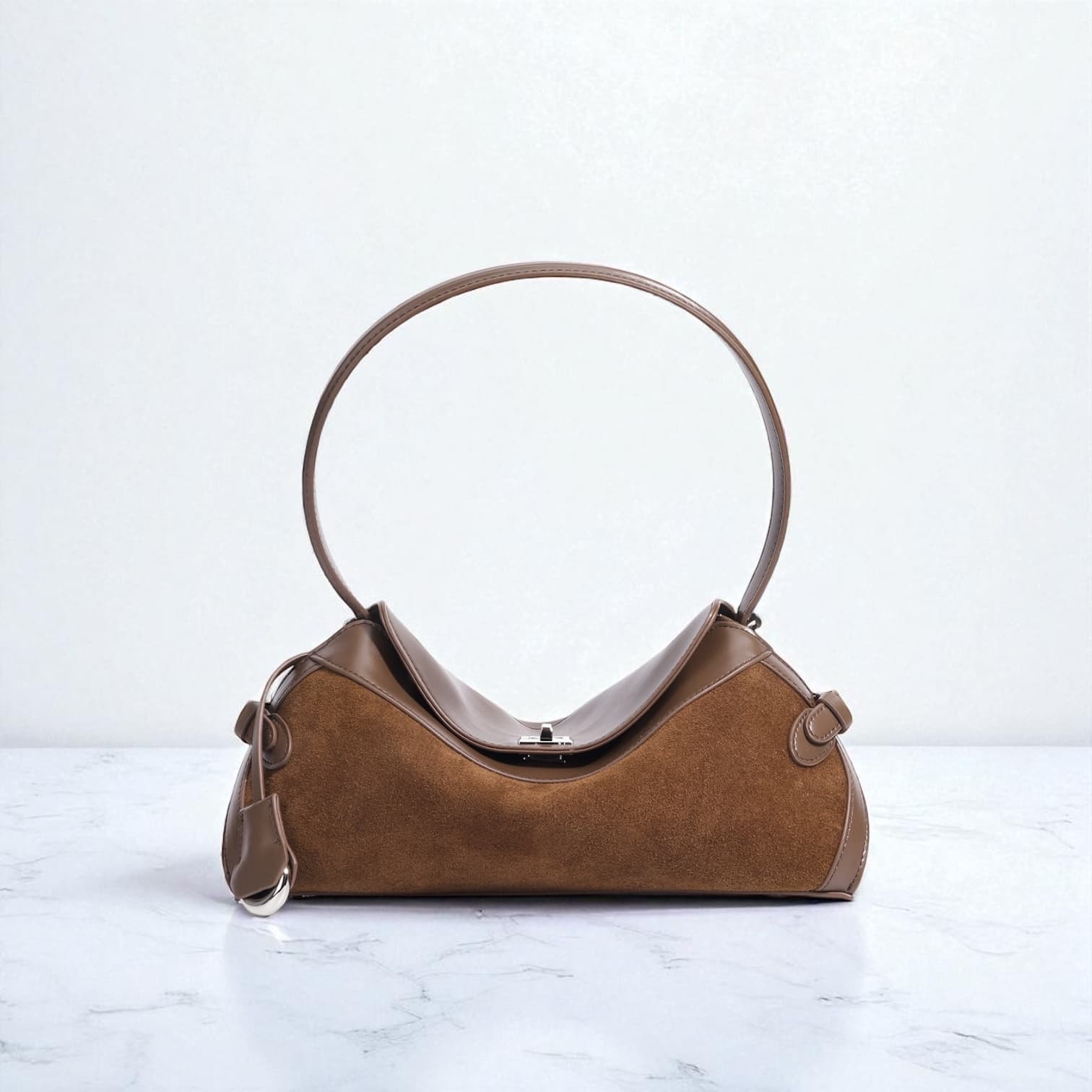 本革スウェードトップハンドルバッグ｜上質レザー×横長シルエット