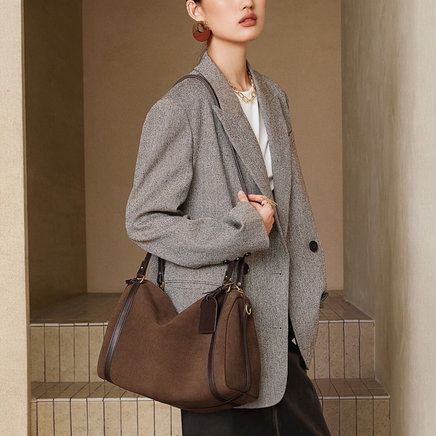 497 本革WBボストンバッグ モカ|上質スウェード×大容量デザイン ルビリア