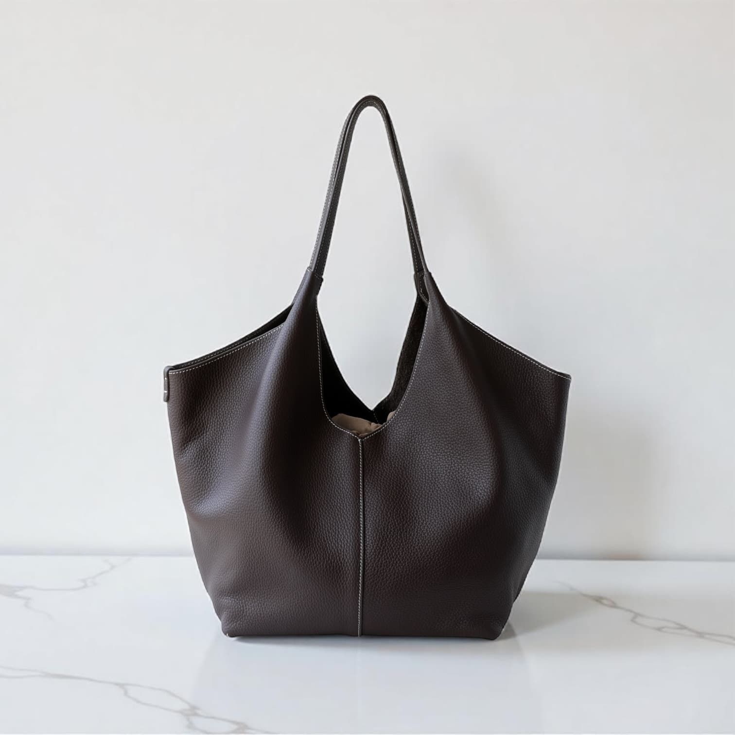 504 本革ショッパートートバッグ Mサイズ /モカ – 通勤にも使える上質トート ルビリア