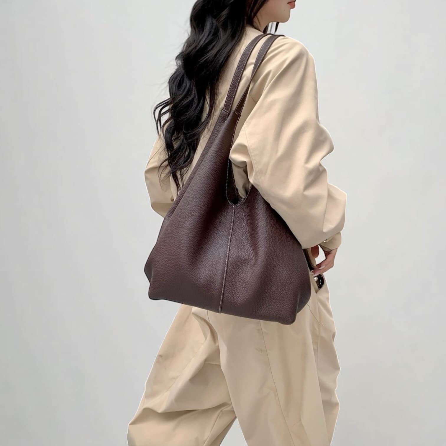 504 本革ショッパートートバッグ Mサイズ /モカ – 通勤にも使える上質トート ルビリア