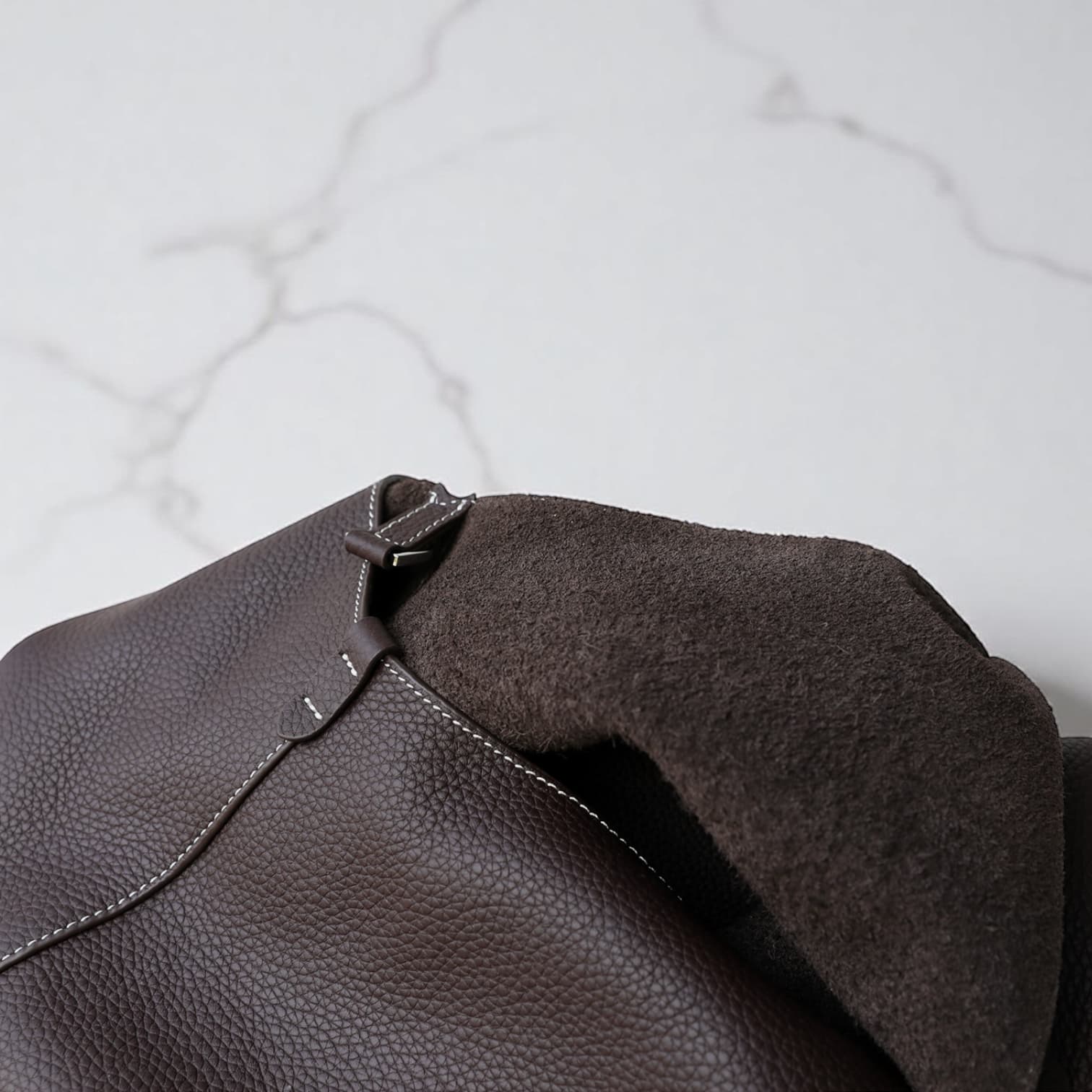 504 本革ショッパートートバッグ Mサイズ /モカ – 通勤にも使える上質トート ルビリア