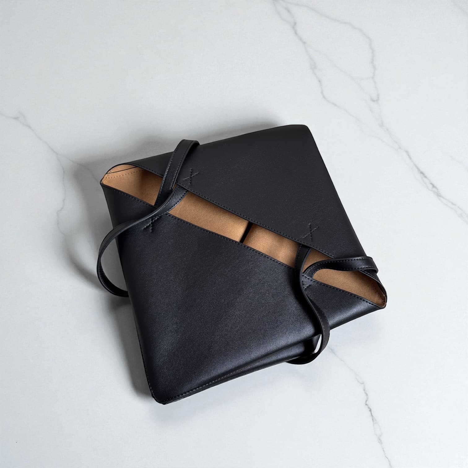 412 本革パズルトートバッグM ブラック 軽量A4対応トート 通勤バッグ ルビリア