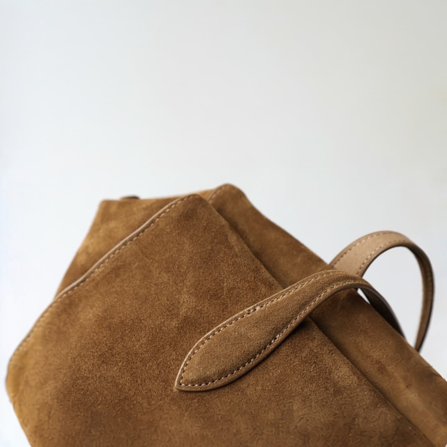 528 牛革スウェードソフトボストンバッグ