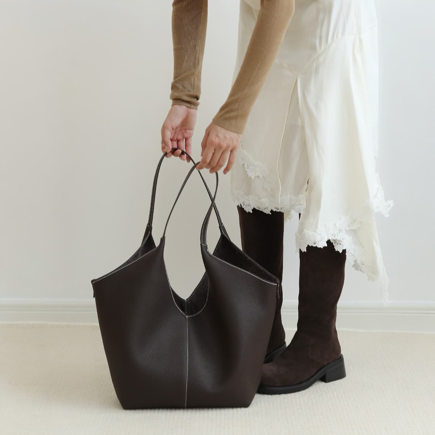 504 本革ショッパートートバッグ Mサイズ /ブラック – 通勤にも使える上質トート ルビリア