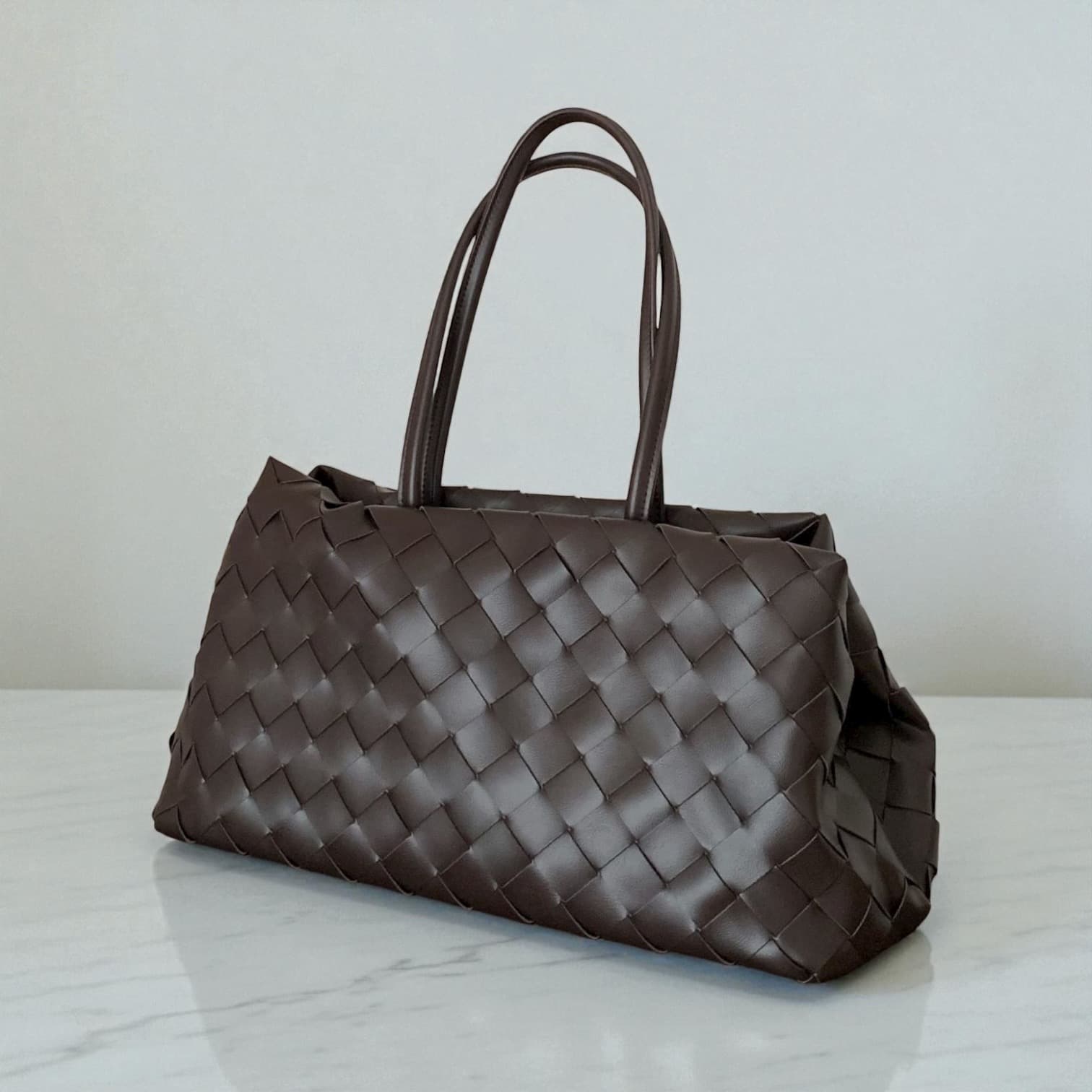 lv523 本革編み込みトートバッグ ブラウン 通勤バッグ・A4対応 上品デザイン ルビリア