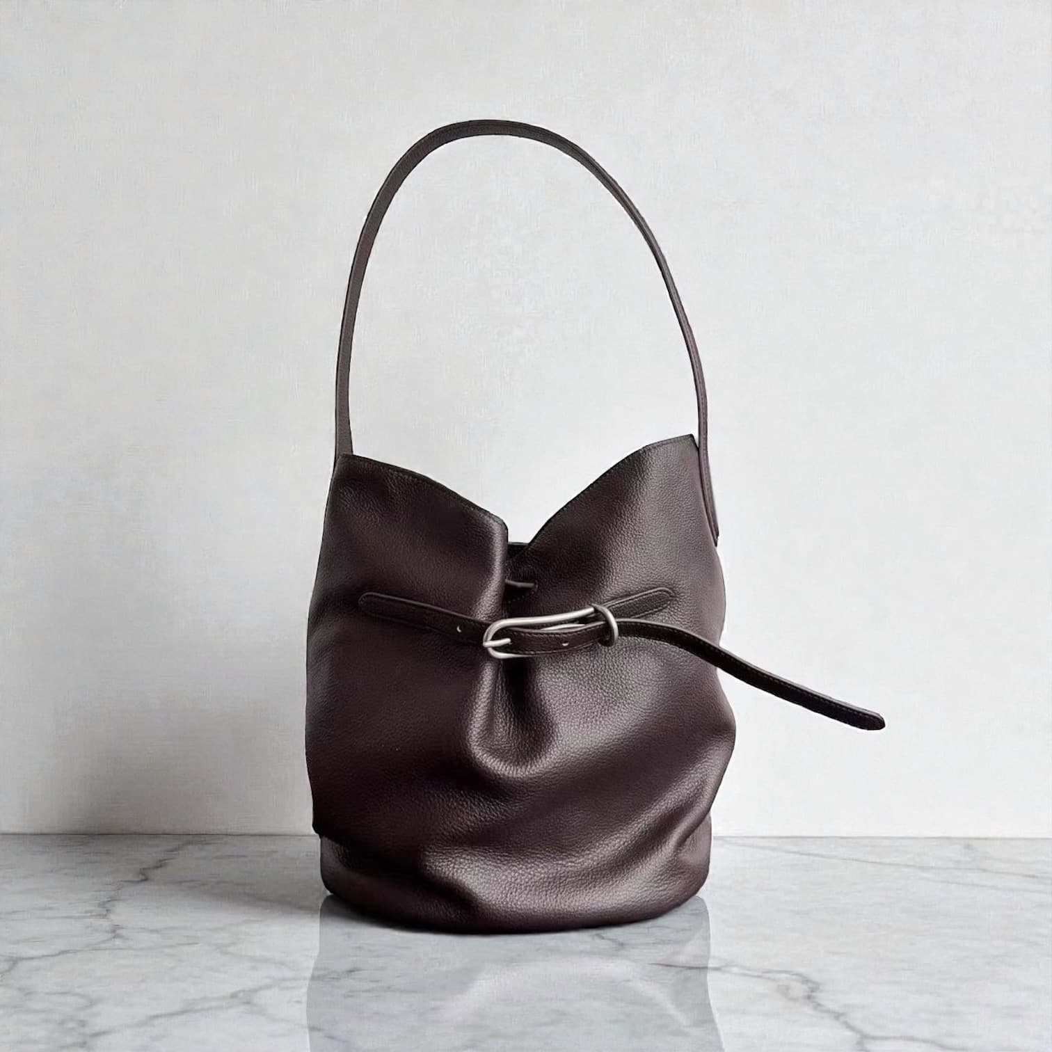 543 本革FBタックバケツバッグ D.BROWN 上品通勤バッグ ルビリア