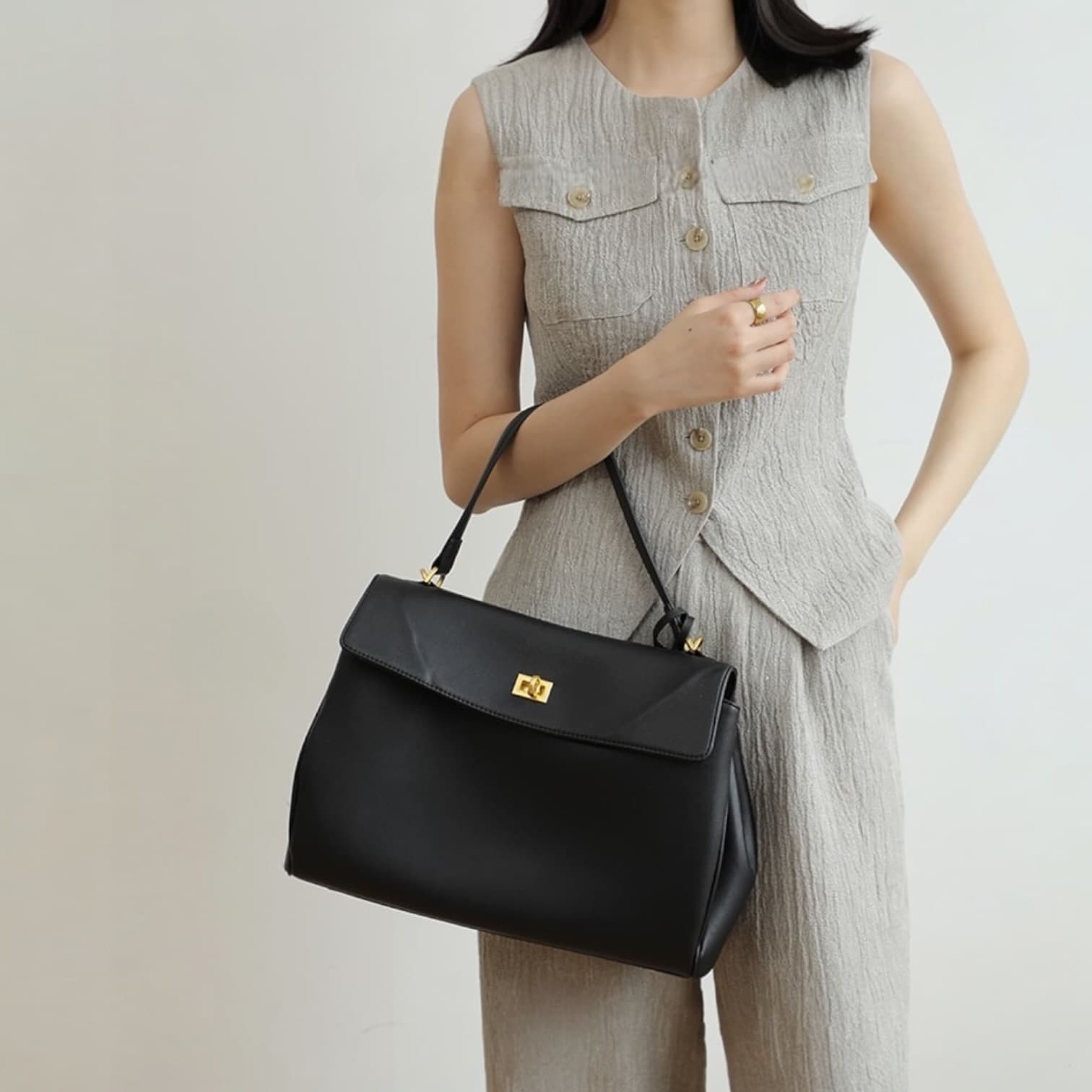 545 本革OHフラップバッグ / BLACK A4対応 2WAY 大人上品通勤バッグ ルビリア