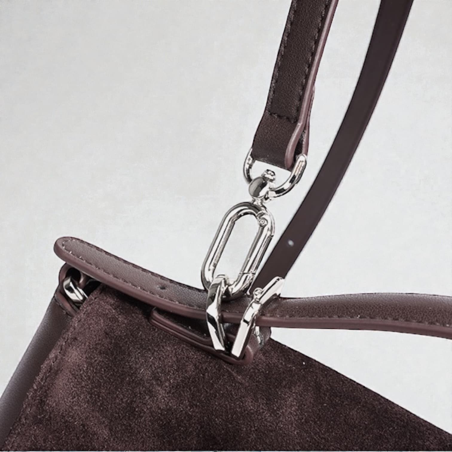 533 牛革フラップ3WAYバッグ