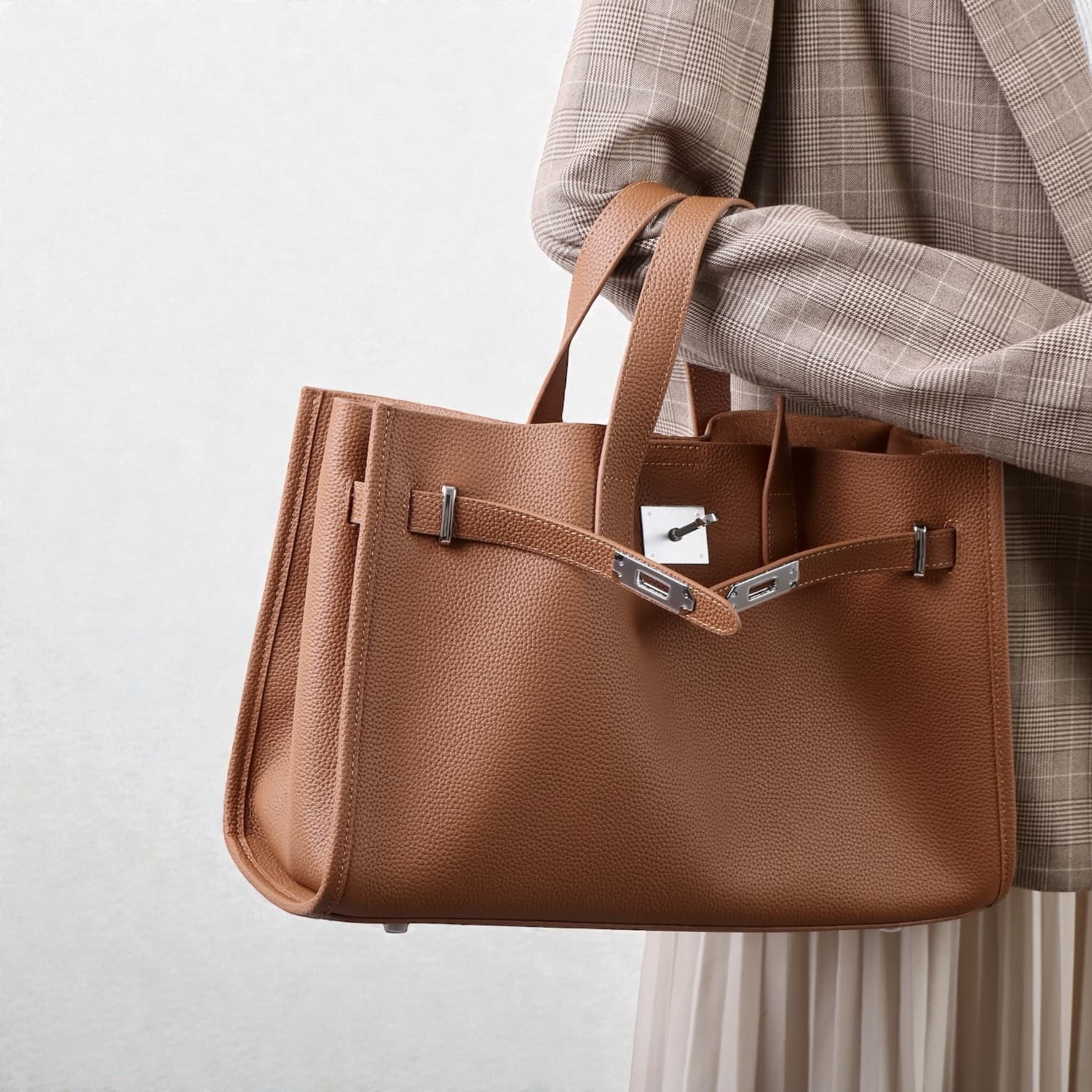 550 本革FBラージバッグ ブラウン|A4・PC対応の上質レザー通勤バッグ ルビリア