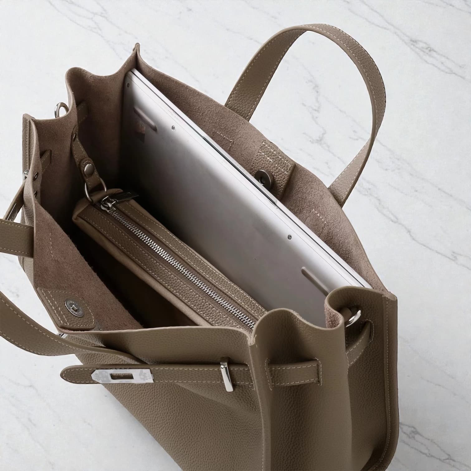 550 本革FBラージバッグ ベージュ|A4・PC対応の上質レザー通勤バッグ ルビリア