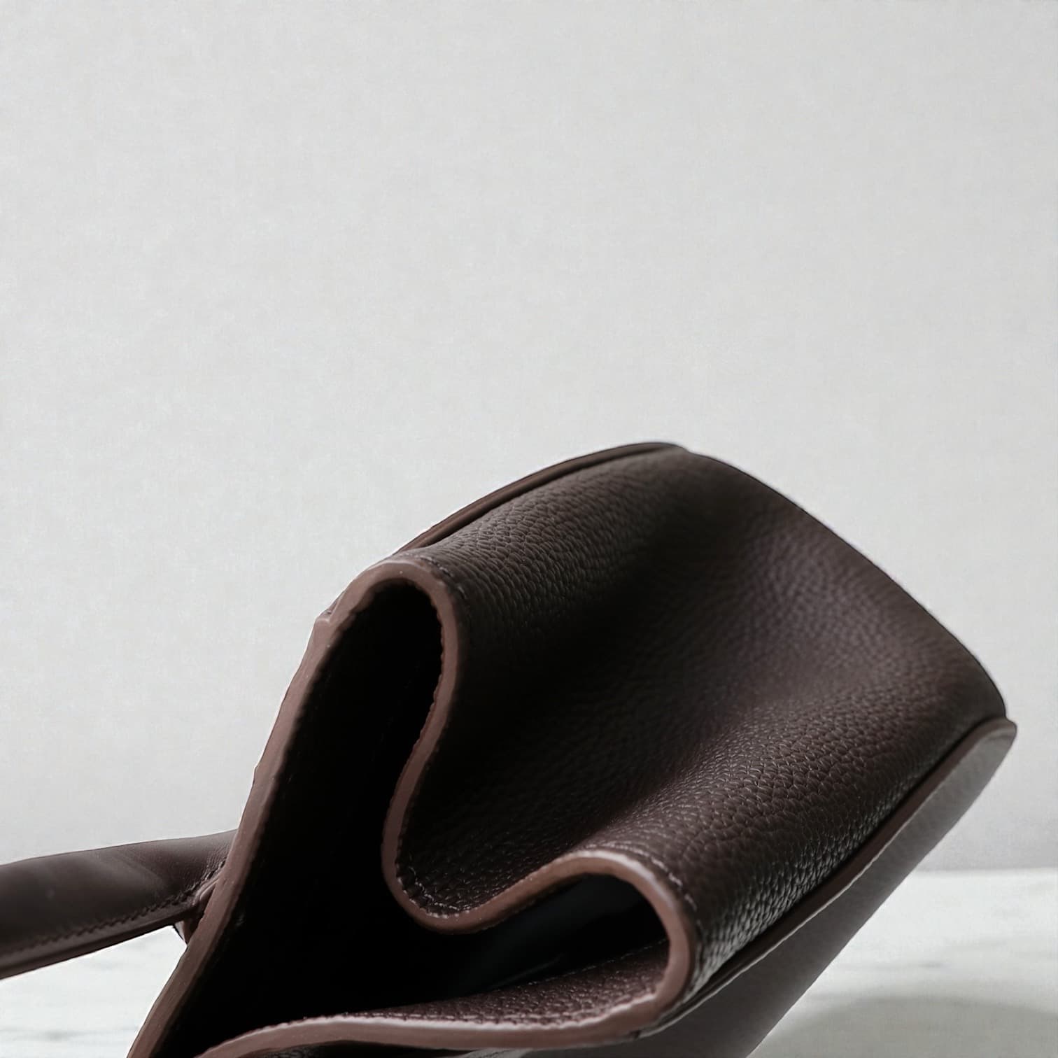 546 本革LHセレモニーバッグ ブラウン|卒入学・冠婚葬祭などフォーマルなシーンに上品対応 ルビリア