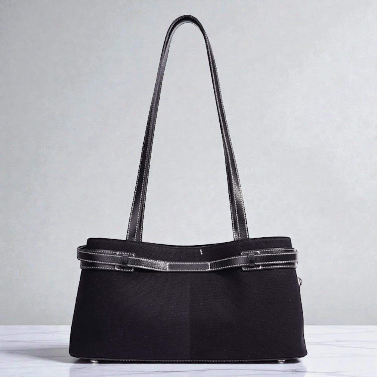 567 HB本革ハンドルFBバッグ BLACK|キャンバス×牛革で上品にきちんと見え ルビリア