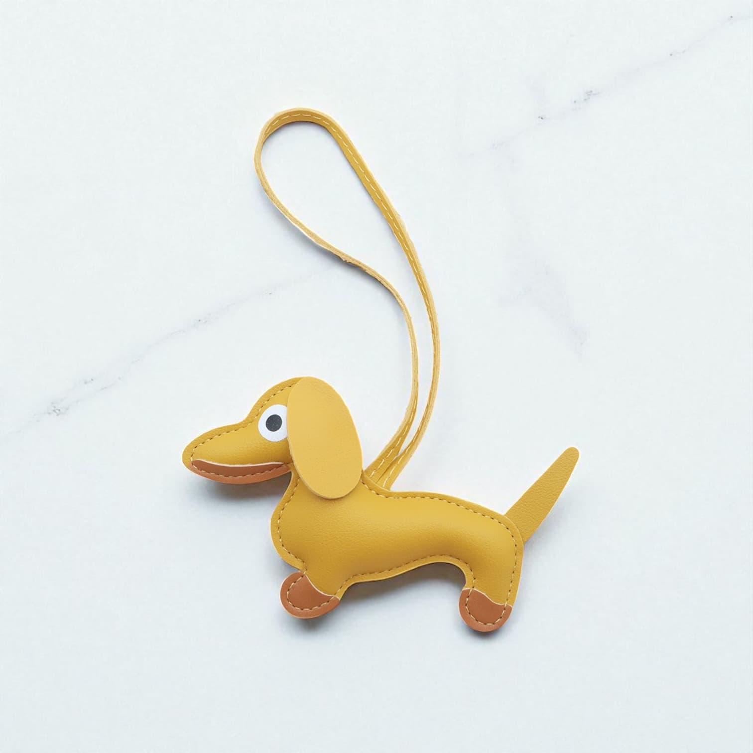 032ドッグチャーム イエロー / バッグチャームの中でも、ひと味違う愛されアイテム /ルビリア