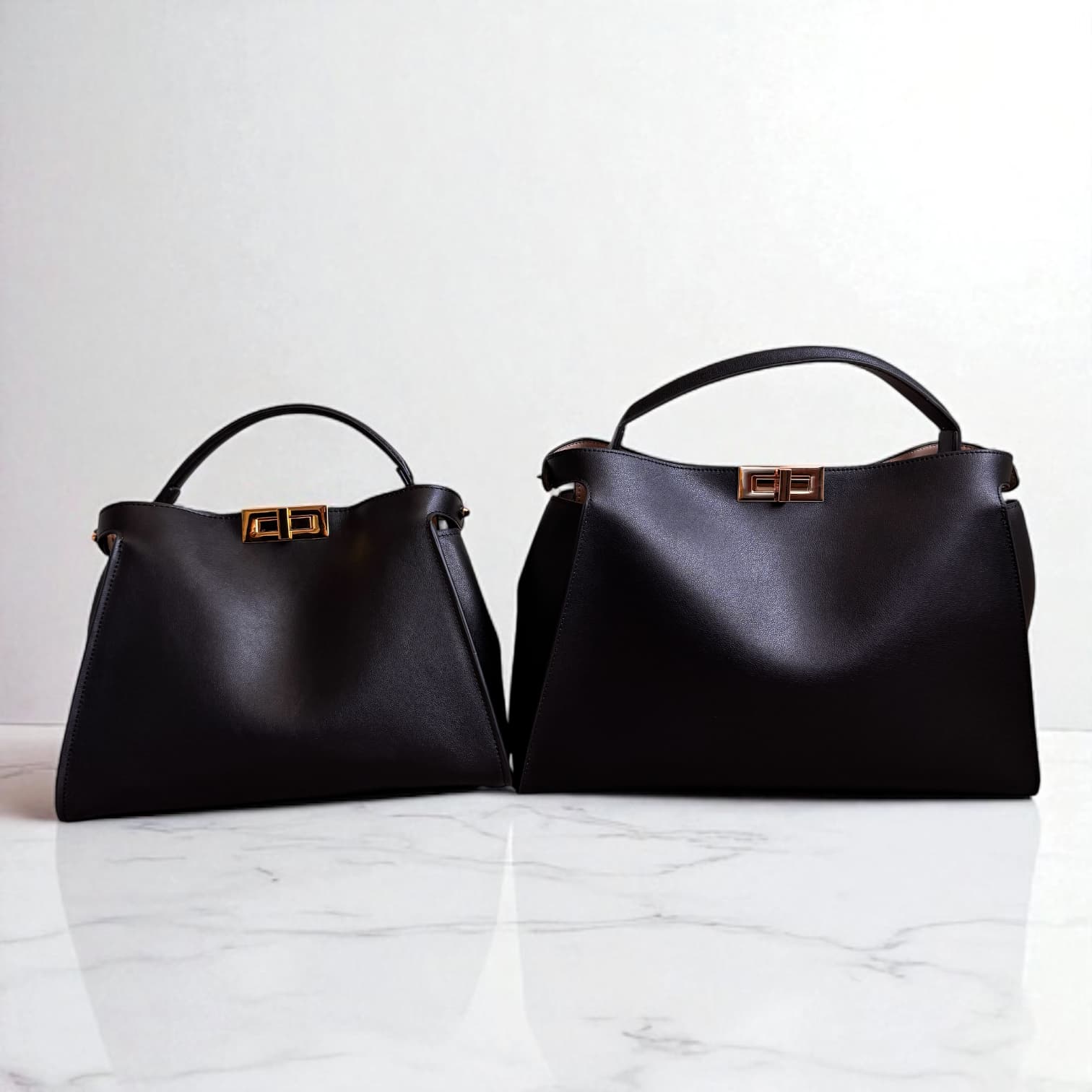 042 牛革PKBバッグ Lサイズ Mサイズ ブラック / 高級感ある牛革とゴールド金具が大人の女性の装いに華を添える