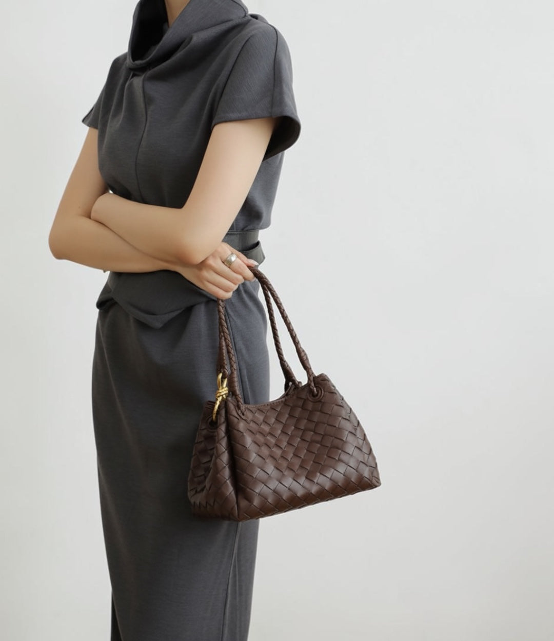 本革編み込みミルトート MOCHA 軽量で普段使いしやすいイントレチャートバッグ　| LUVILIA ルビリア