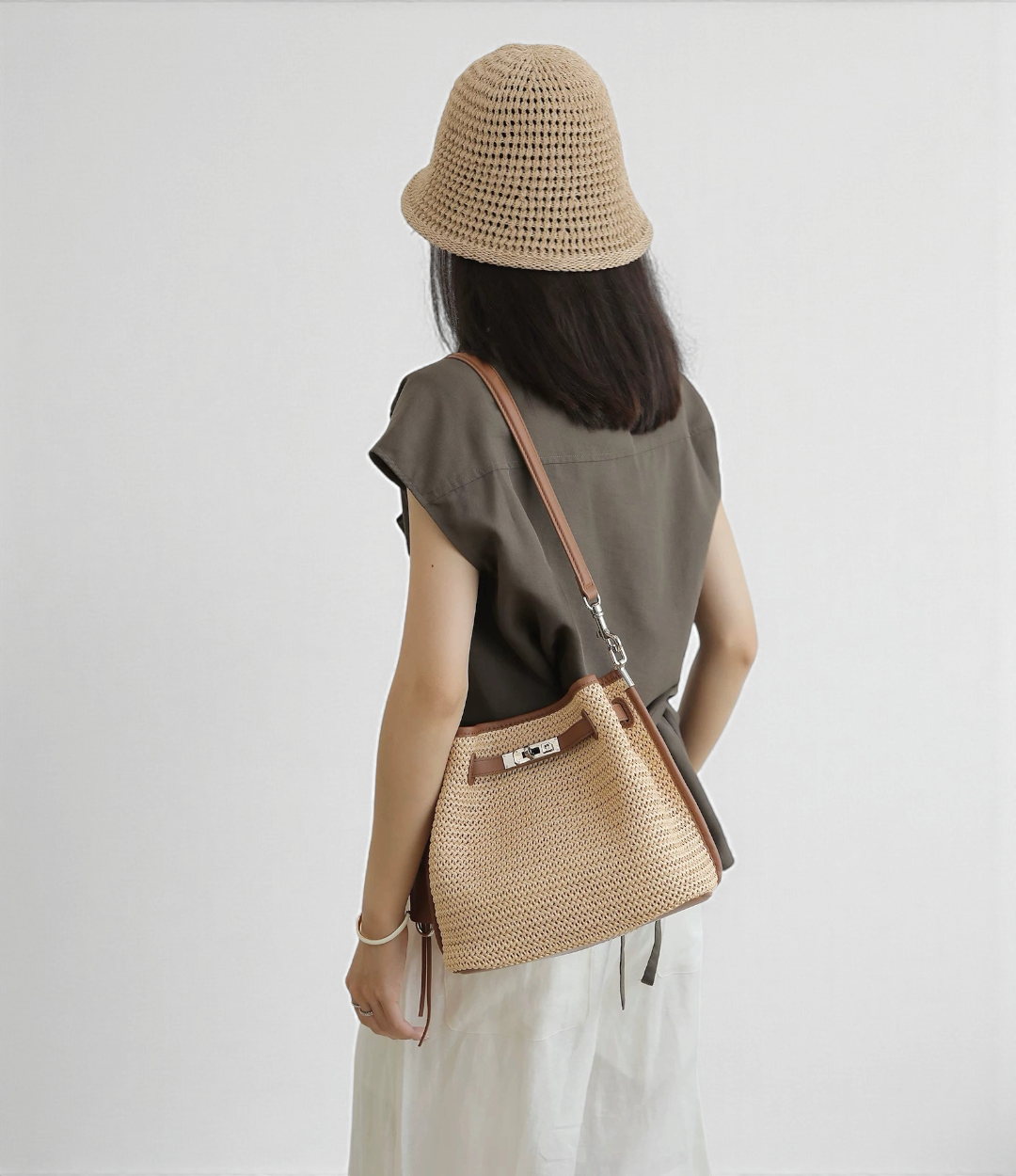 本革ベルトストローバッグ｜BROWN | 上品な大人の夏バッグ｜返品無料・LINEクーポン【LUVILIA公式】