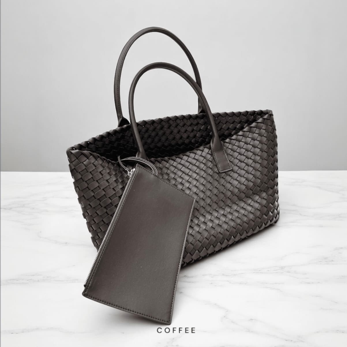 467 本革ICラージトート COFFEE 大容量 A4対応 編み込み 通勤バッグ　LUVILIA