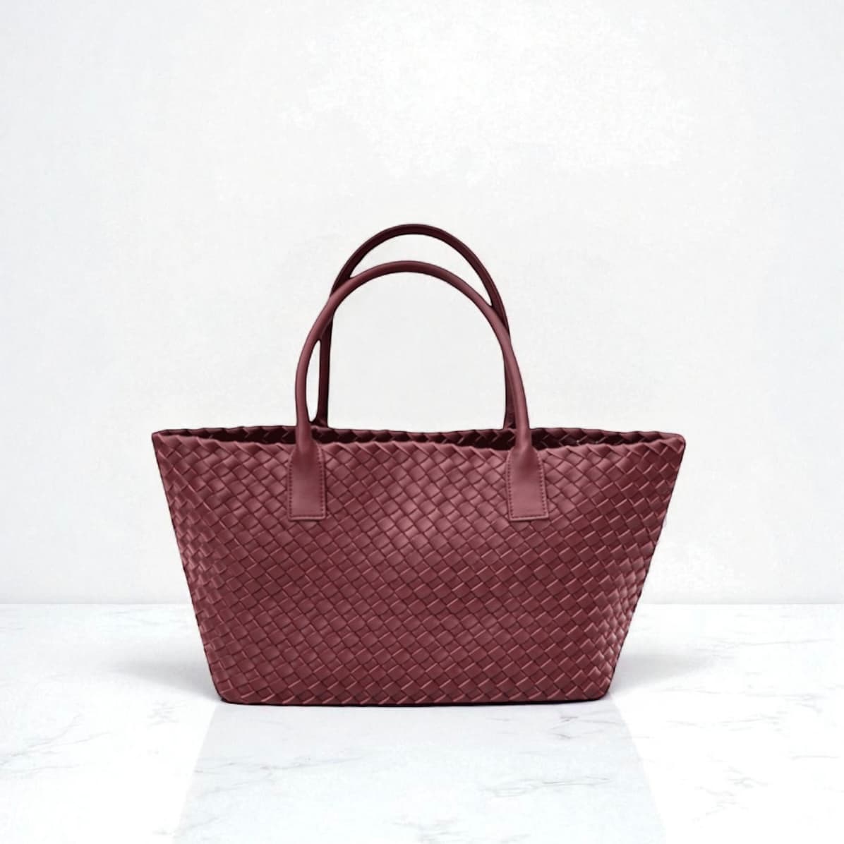 467 本革ICラージトート WINE 大容量 A4対応 編み込み 通勤バッグ　LUVILIA