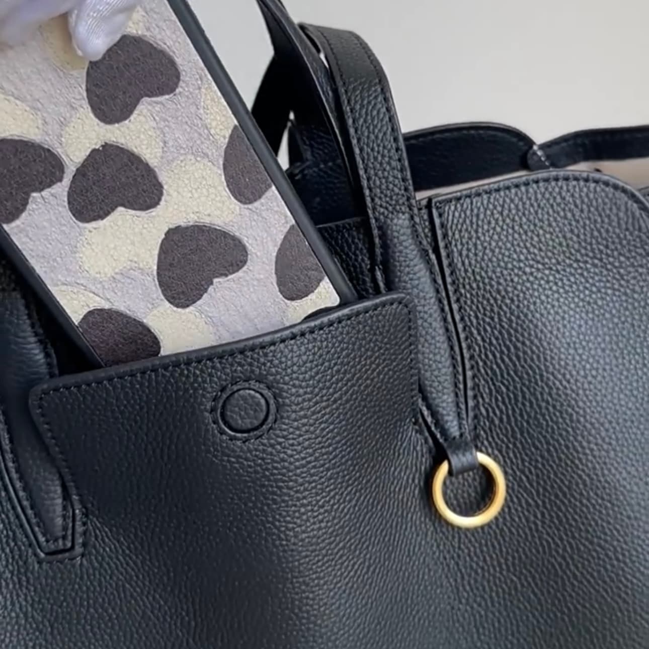 541 本革TFハンドルバッグ / Lサイズ　ブラック A4収納可 スマホポケット付き　ルビリア