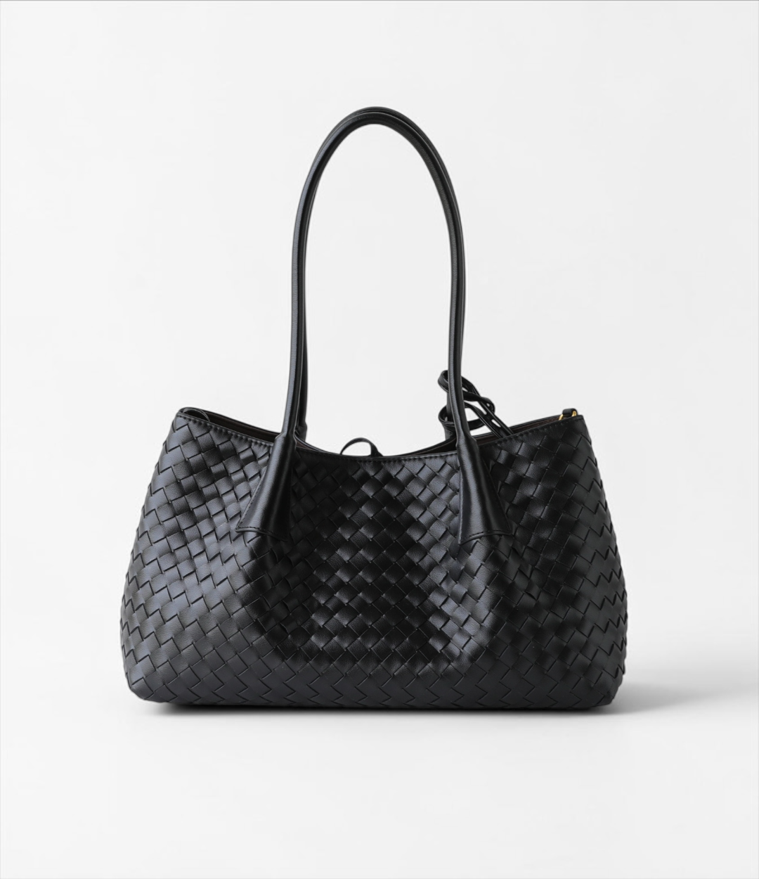 本革編み込みA4トートバッグ｜通勤・旅行に上品【LUVILIA公式】
