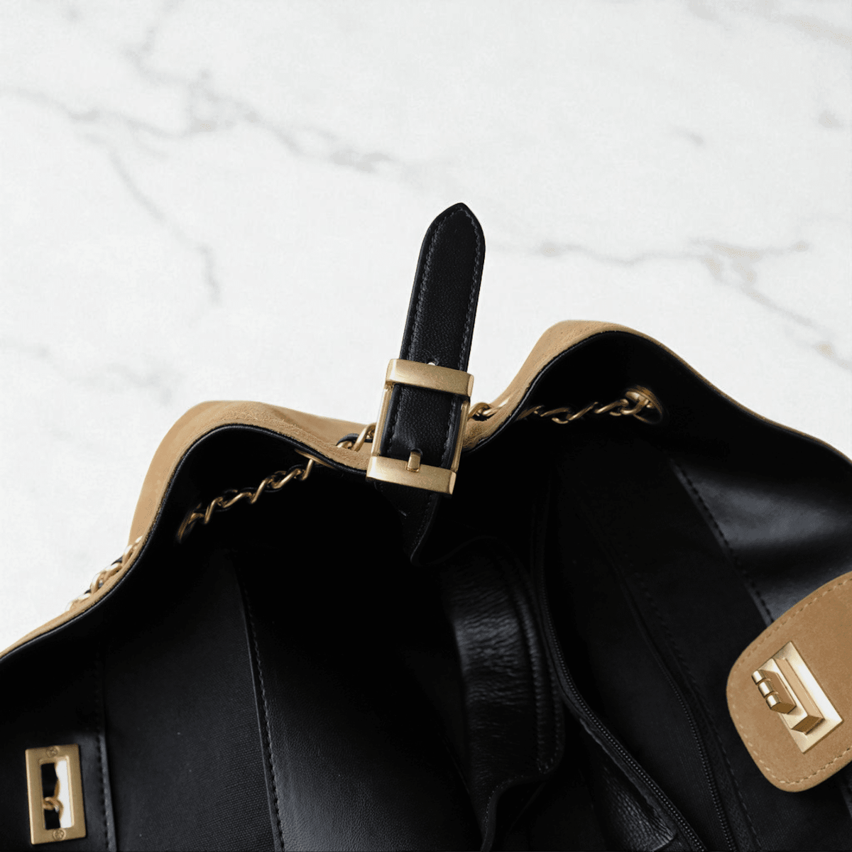 【極美品】メルセデスベンツ×エース 牛革 キルティング ショルダーバッグ 未使用メルセデスベンツ本革ボストンバッグ ショルダー