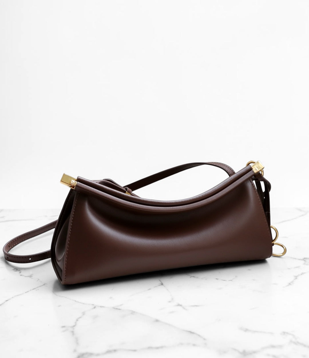 本革NAフレンチバッグ MOCHA  艶のある牛革が高見えする上品ショルダーバッグ