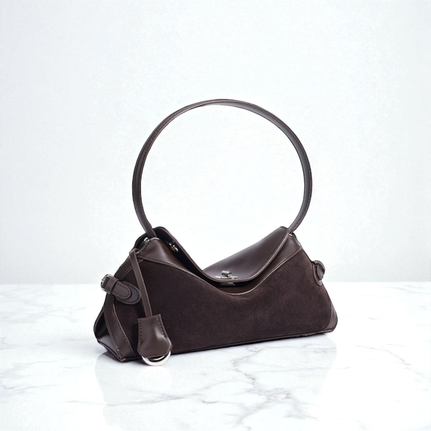 本革スウェードトップハンドルバッグ｜上質レザー×横長シルエット