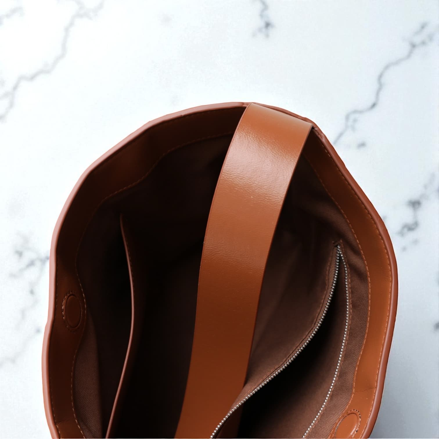 499 牛革ICラージバッグ