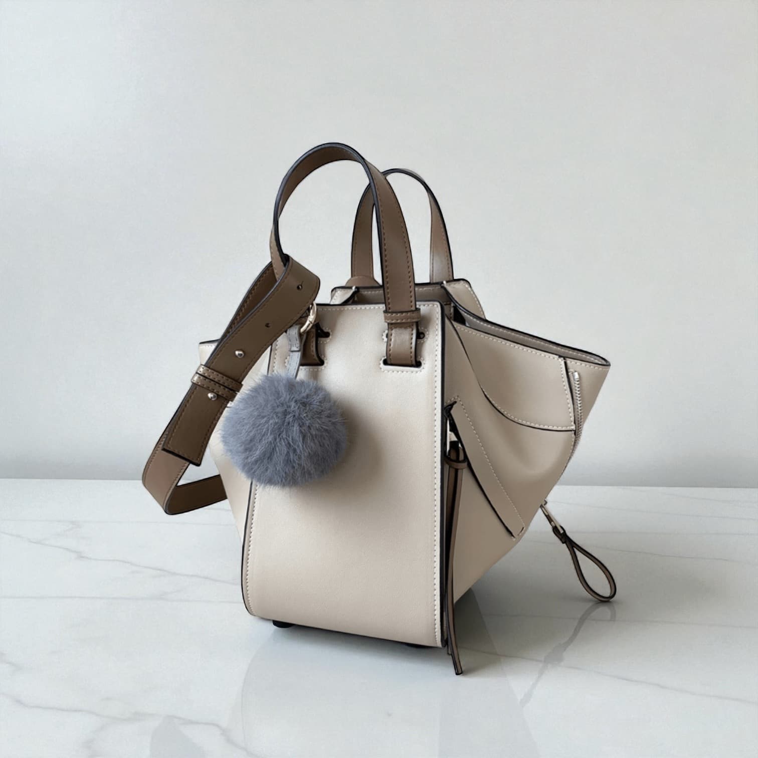 139 本革ハンモックバッグ ベージュ 通勤・休日兼用 3WAY仕様　立体フォルム　ルビリア