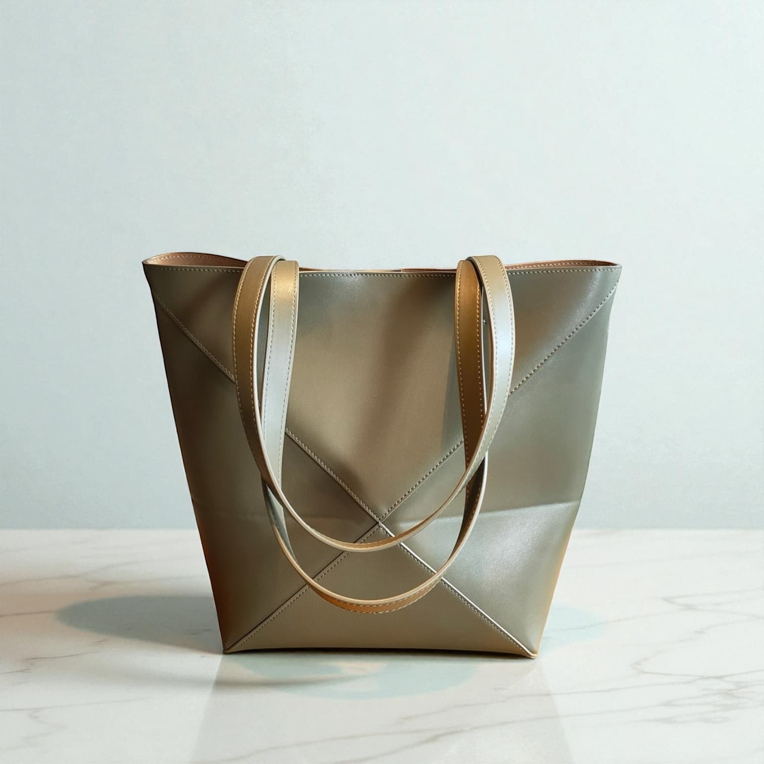 412 本革パズルトートバッグM カーキ 軽量A4対応トート　通勤バッグ　ルビリア