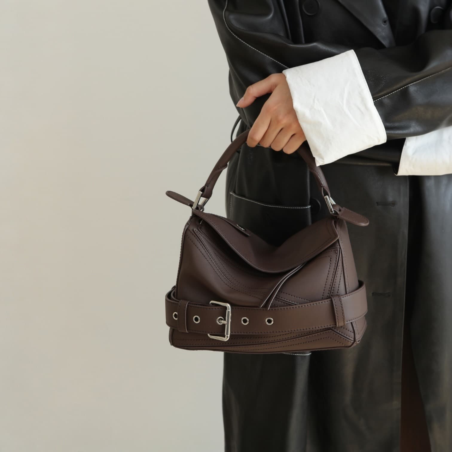 522 本革RBパズルバッグ モカブラウン / フロントベルト付き ショルダーバッグ　ルビリア