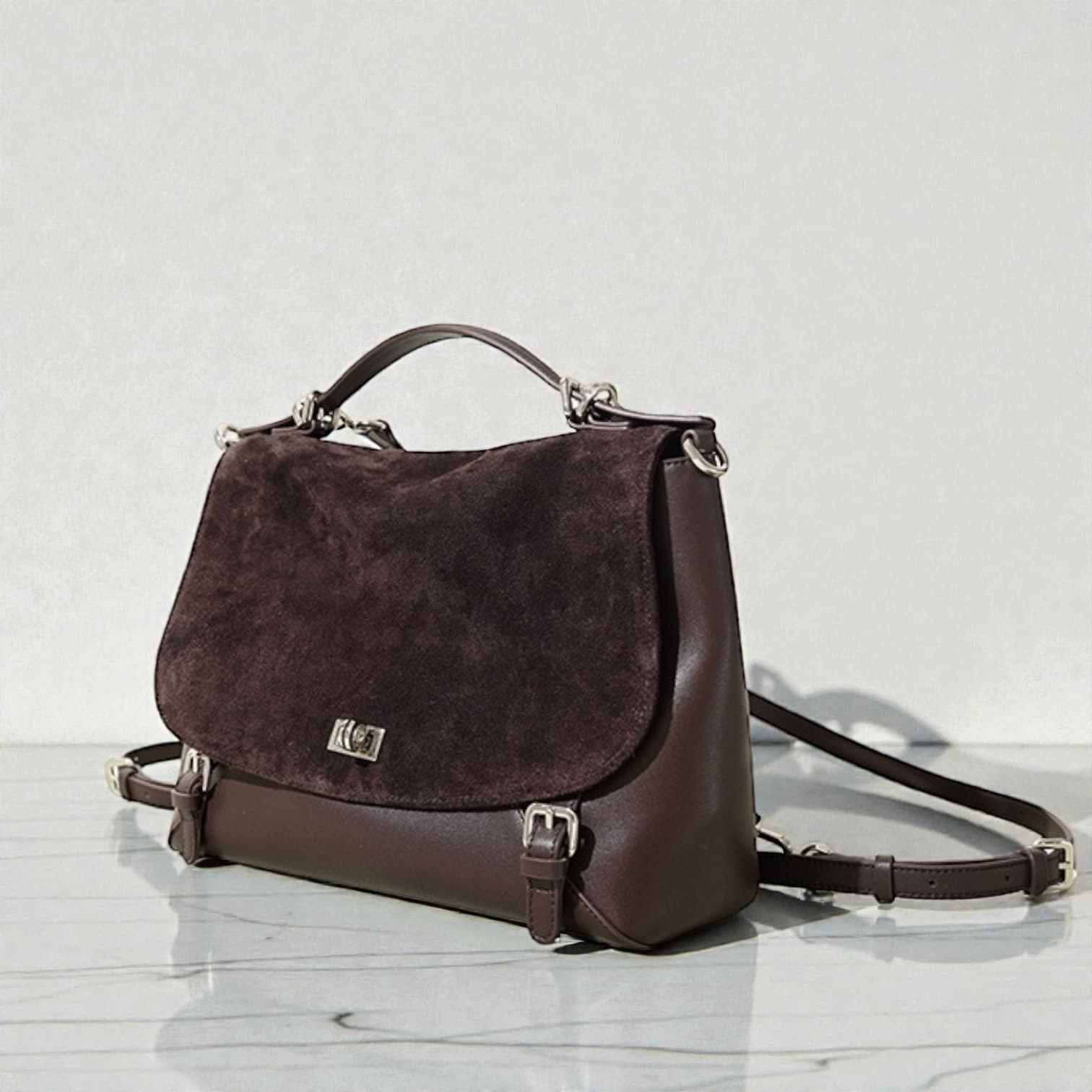 533 牛革フラップ3WAYバッグ