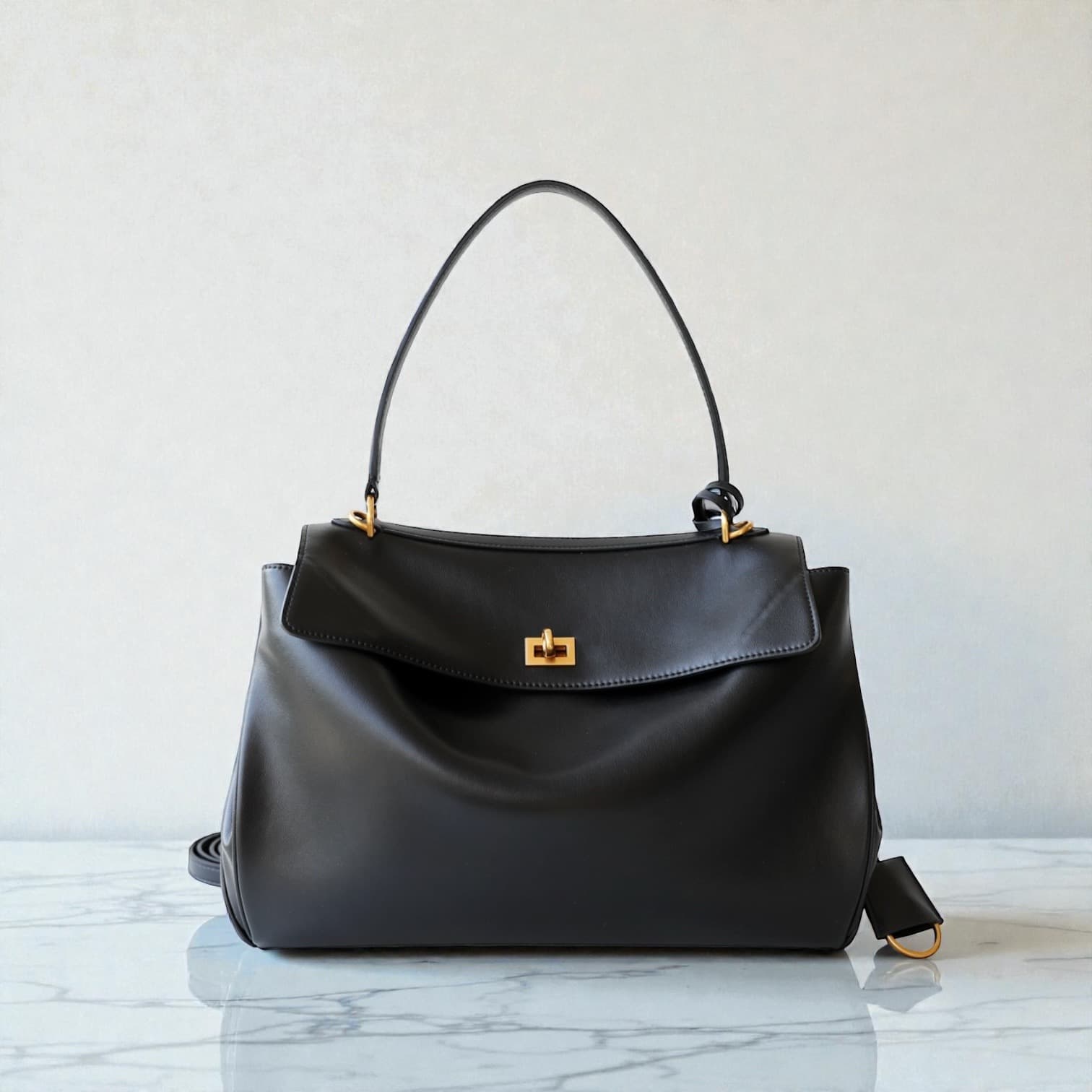 545 本革OHフラップバッグ / BLACK A4対応 2WAY 大人上品通勤バッグ　ルビリア