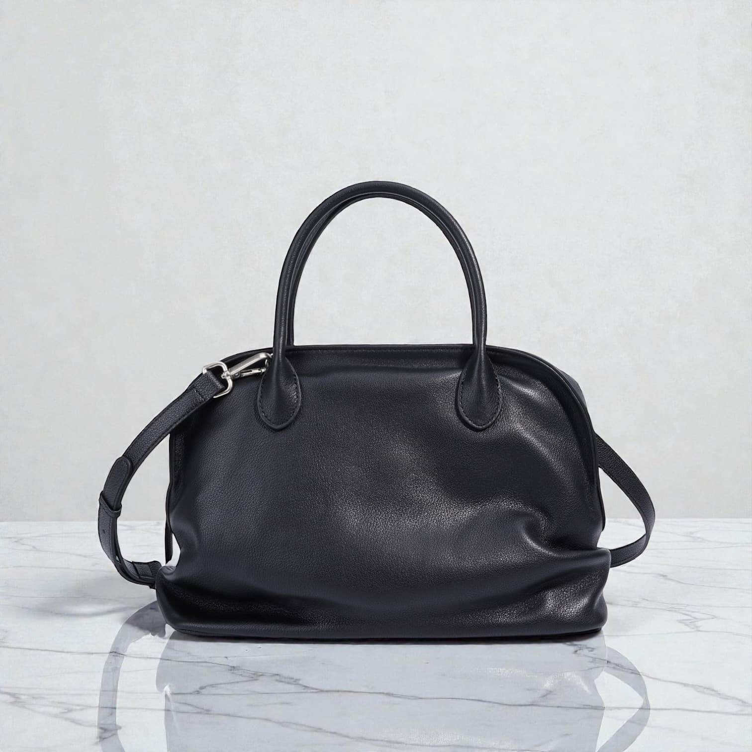 466 本革RZナチュラルバッグ ブラック A4対応 通勤バッグ　ルビリア